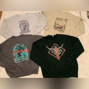 Bundle deal women’s size medium western crewnecks